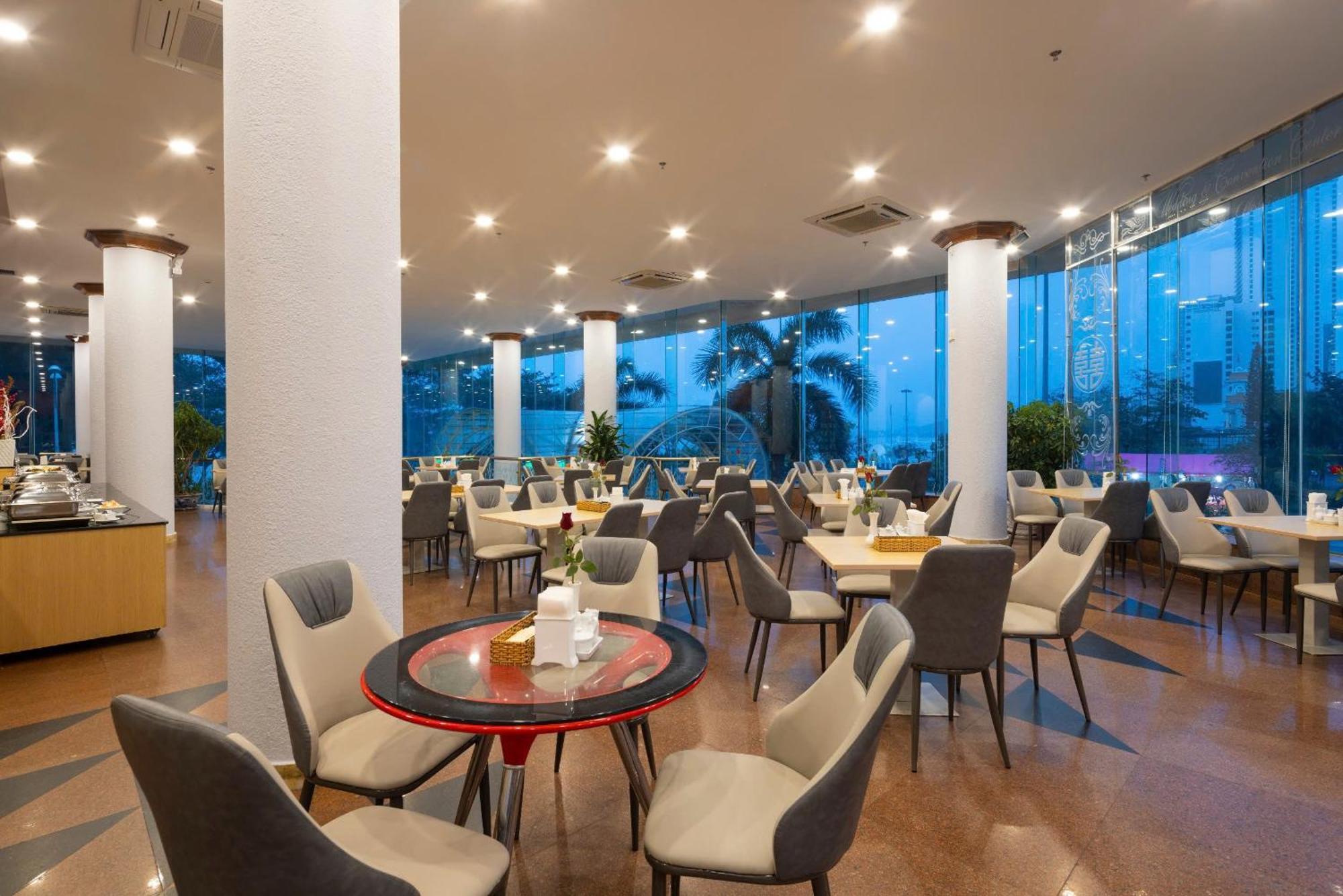 Khách sạn Nha Trang Lodge Hotel