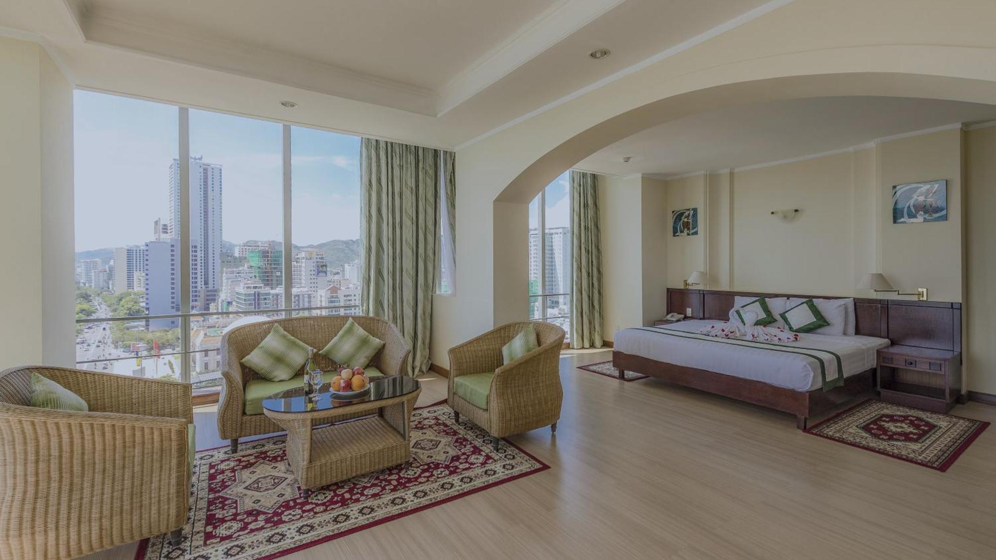 Nha Trang Lodge Hotel Отель