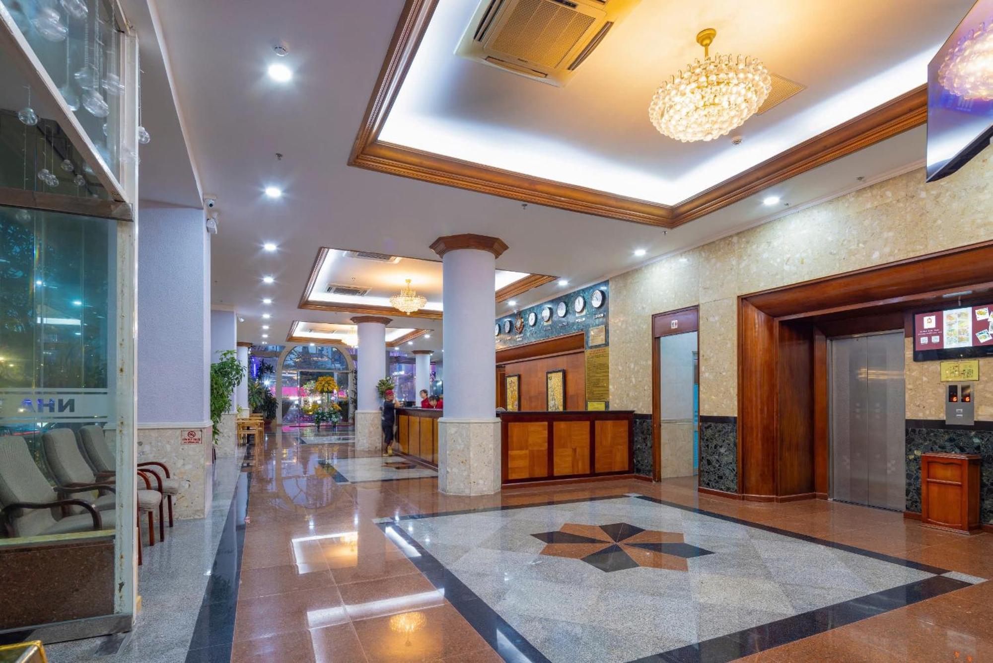 Отель Nha Trang Lodge Hotel 4*