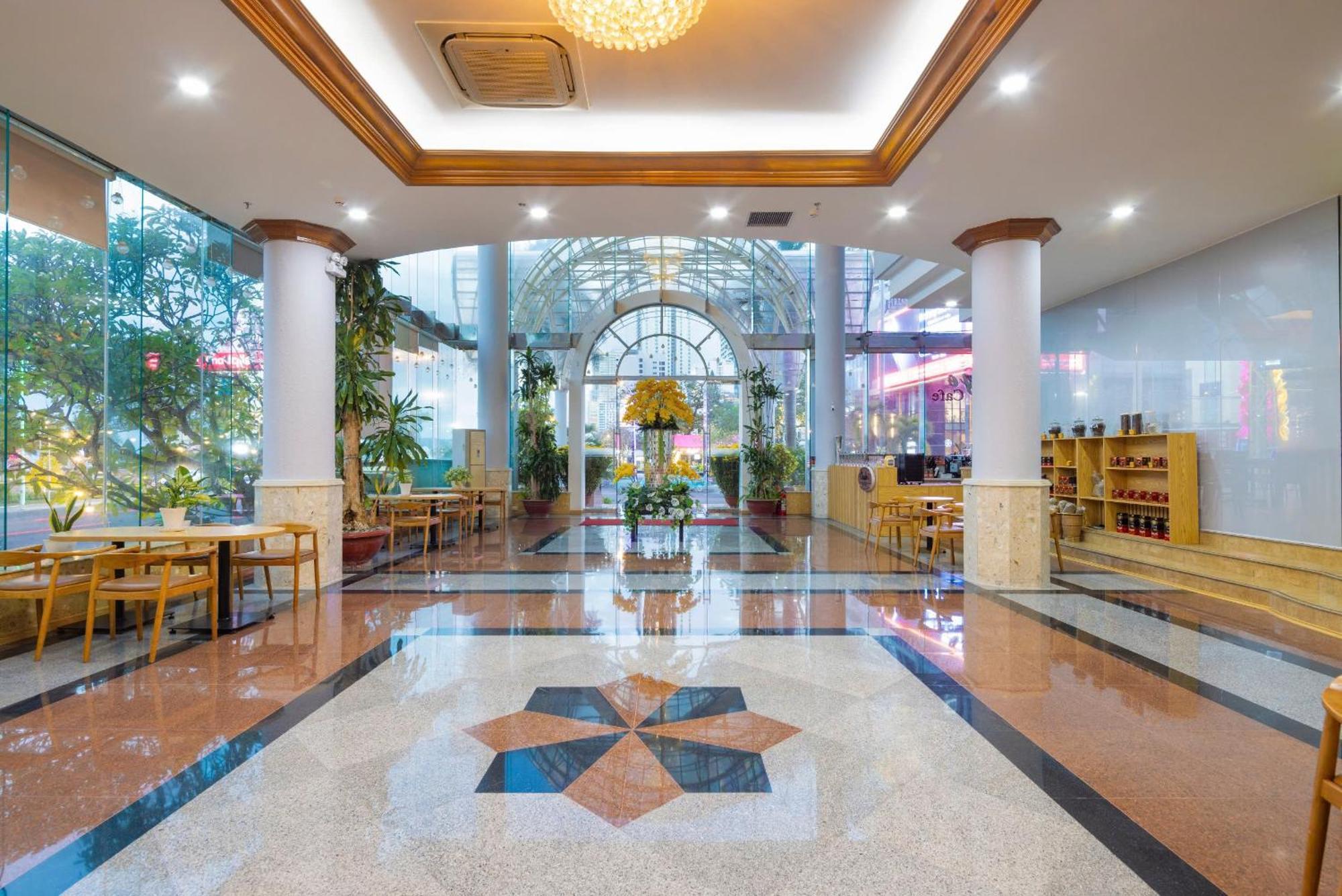 Отель Nha Trang Lodge Hotel