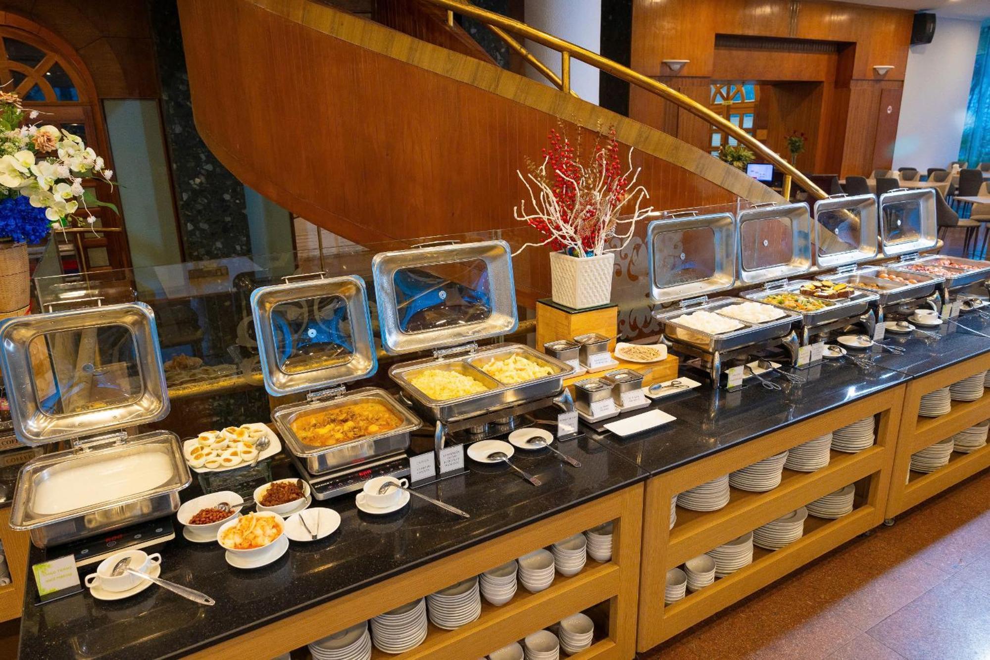 Nha Trang Lodge Hotel Отель 4*